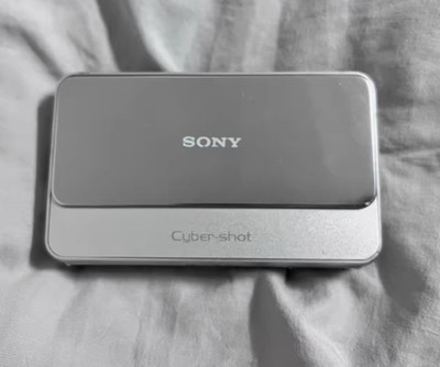 SONY Cyber Shot DSC-T110 16.1MP Digital Camera 4x Optical Zoom English Silver