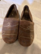 EXCELLENT LL BEAN GIRLS Size 4 SUEDE CLOGS BROWN