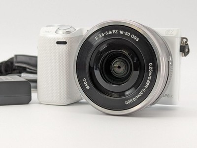 Sony Alpha NEX-5T 16.1 MP Digital Camera White 16-50mm [N MINT SC:3582] #2037-1