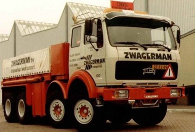 Zwagerman Titan 8x4 Schwerlastwagen Modell von IMC Models 1:50