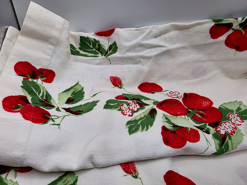Vtg. Strawberry Design Curtain Valances, 2 Sizes, Farmhouse - Picture 9 of 13