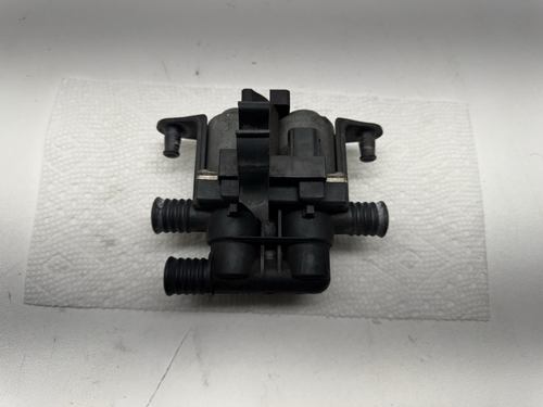 OE!! 2010 Land Rover Range Rover L322 A/C AC Heater Water Control Valve 8374995