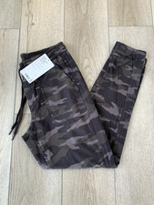 Athleta Camo Farallon Jogger Pants 10t 