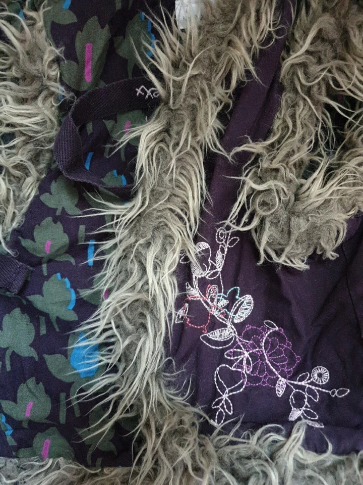 Elegante y lindo chaleco boho berenjena Mexx, talla 18 meses/8 cm, sin usar Foto 3 de 4