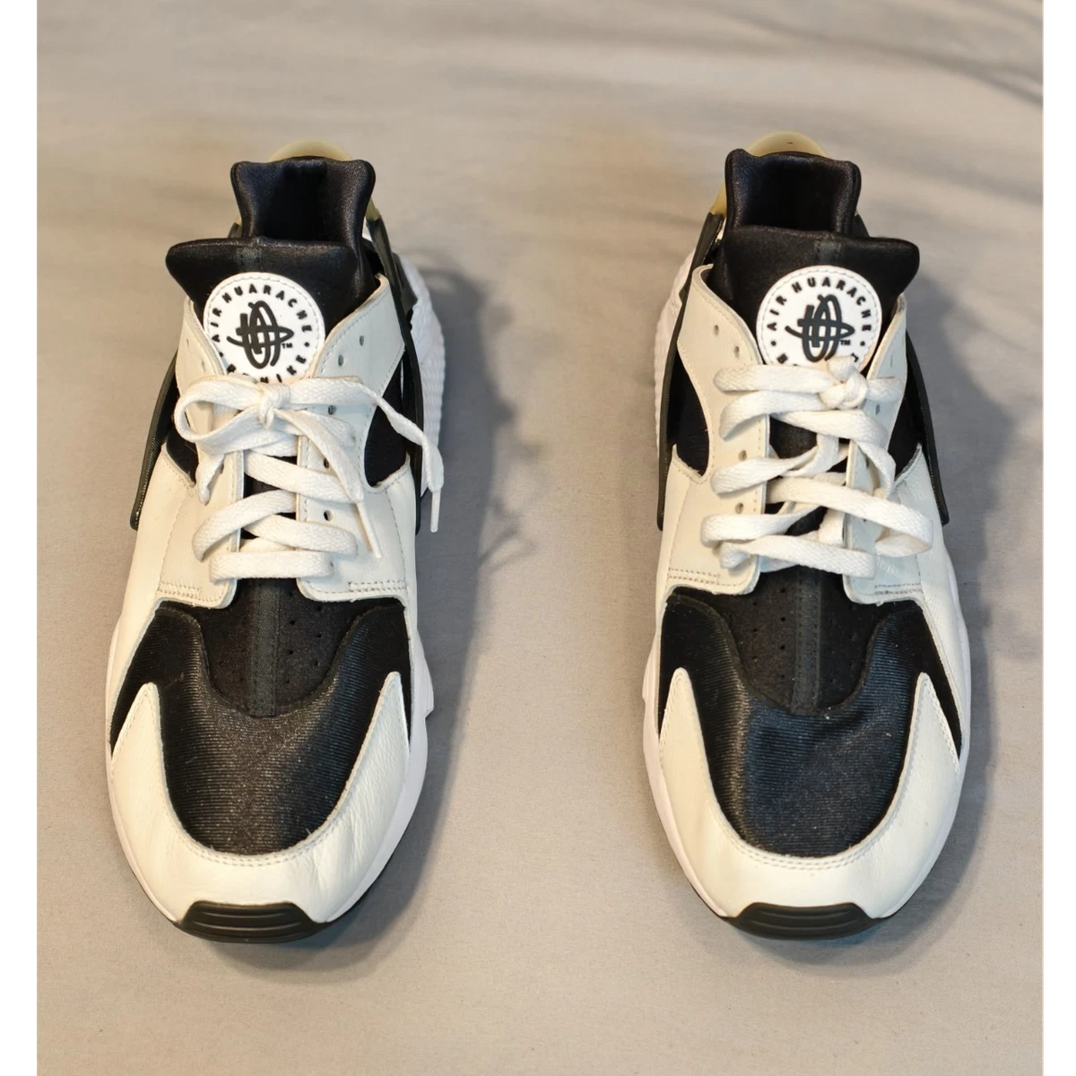 Nike Men’s Huarache Air OG Orca White/Black US Size 10.5 Pre-Owned Nike Air Huarache Black & White for Sale | Authenticity  main image 3