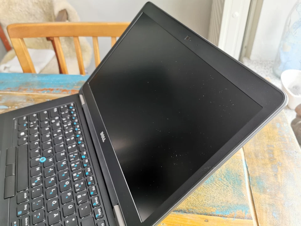 Dell Latitude E5470 · i5-6440HQ · 8GB · 256GB, Foto 2 von 5