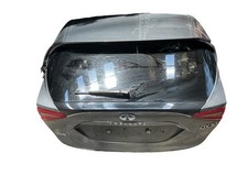 Porte arrière et accessoires Infiniti QX30