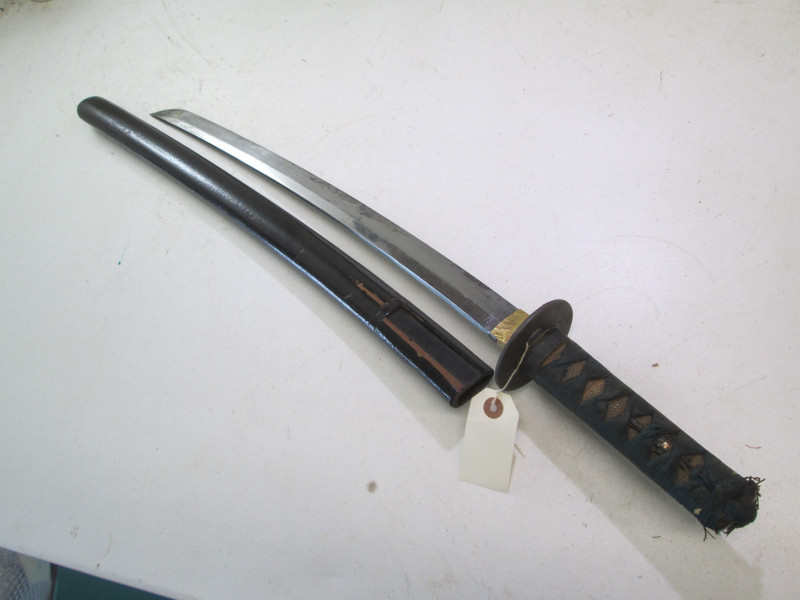 OVER 300 YEARS OLD SAMURAI JAPANESE WAKISASHI SWORD & SCABBARD NICE MOUNTS #L172