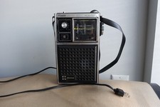 Vintage Emerson P3800 AM FM 2-Band AC / Battery Radio