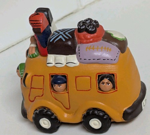 Hand-Crafted Hand-Painted Peru Clay Sculpture Folk Art Bus Holy Family Jesus - Picture 4 of 7