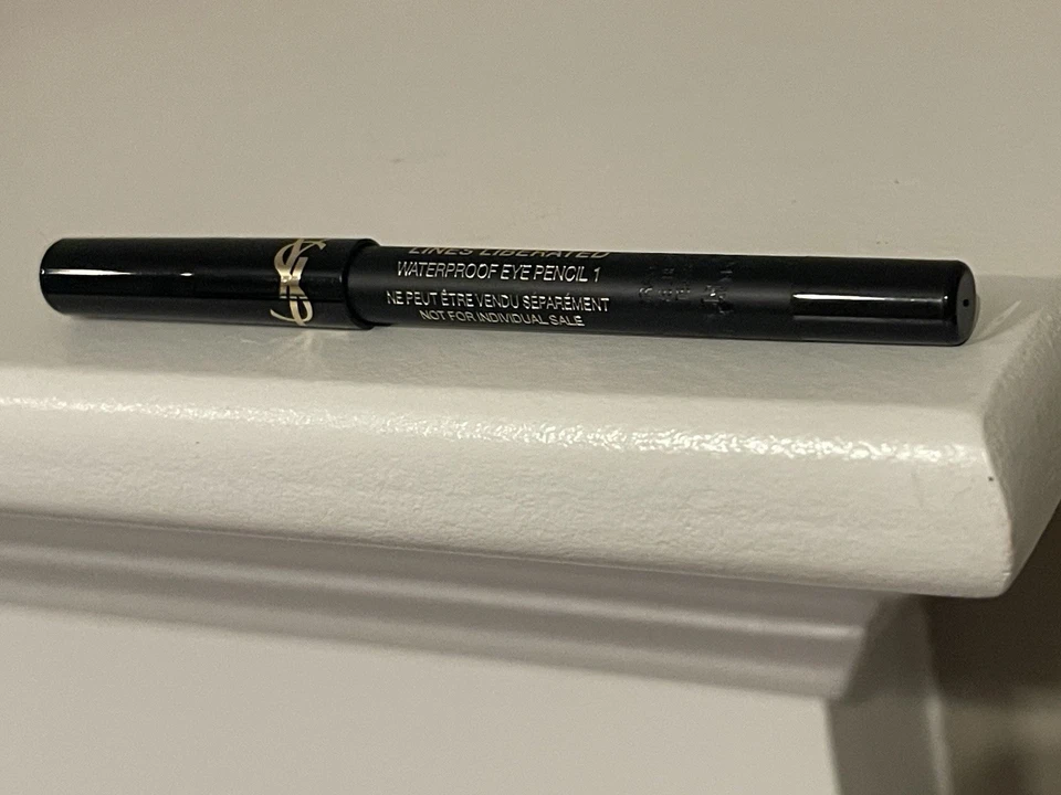 Yves Saint Laurent Lines Liberated 24H Waterproof Eyeliner Black - Image 2 of 2