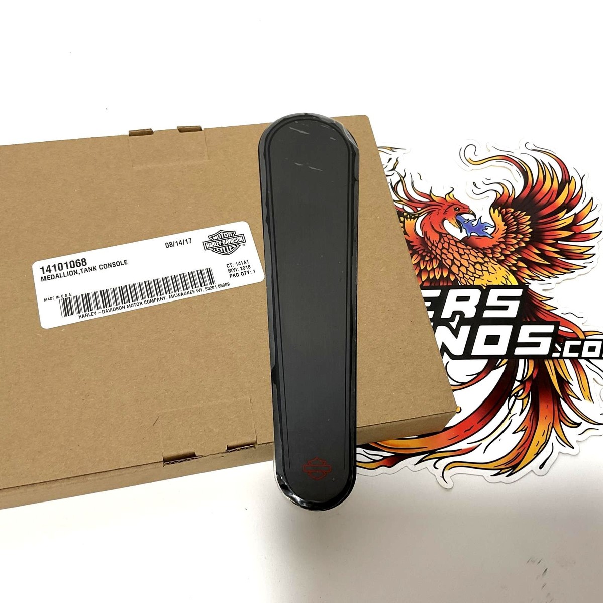 Harley-Davidson & EEZAN 上下セット NEW Genuine Harley 2009-2023 CVO Black Style Console Insert