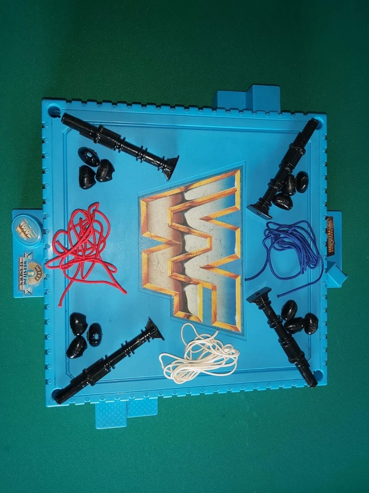 RING WWF WRESTLING HASBRO TITAN SPORTS VINTAGE CON SCATOLA GIG ITALIANA!!! - Immagine 4 di 4