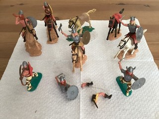 Timpo Vikings 3 Mounted and 2 On Foot plus 1 broken and 2 horses