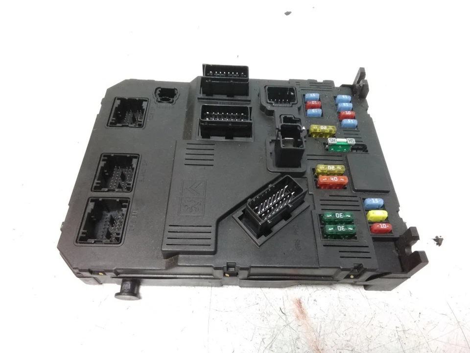 Scatola fusibili Peugeot 407 SW 6E 9655708380 2.0 Diesel 100kw 2005 27705624 - Immagine 3 di 4