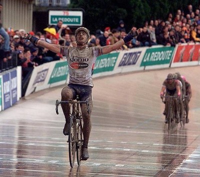 Servais Knaven winning the 2001 Paris-Roubaix Cycling Sports Old Photo