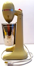 Hamilton Beah Drink Master Model 727 Milkshake Maker & Stainless Cup WORKS