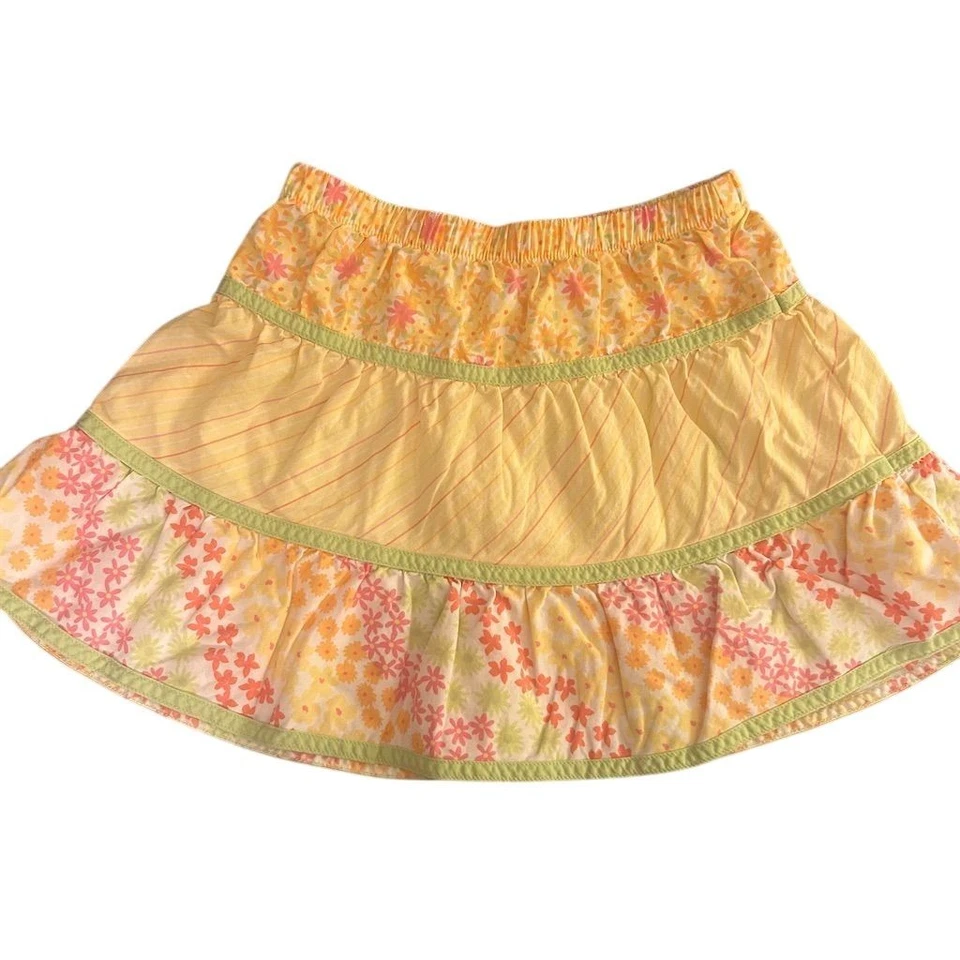 Falda floral en capas Gymboree para niñas talla 6 multicolor primavera Foto 2 de 4