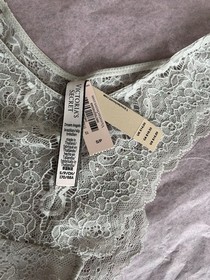 NWT Victoria's Secret Dream Angels Rhinestone Bustier & Thong Set - Size 32DDD/S
