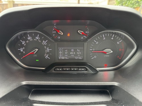 Peugeot Partner K9 Kombiinstrument 9830951180 *Kilometerstandssatz* - Bild 4 von 5