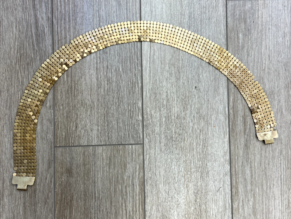 Vintage 1980s Gold Tone Chain Link Belt Statement Piece AS  display picture 3