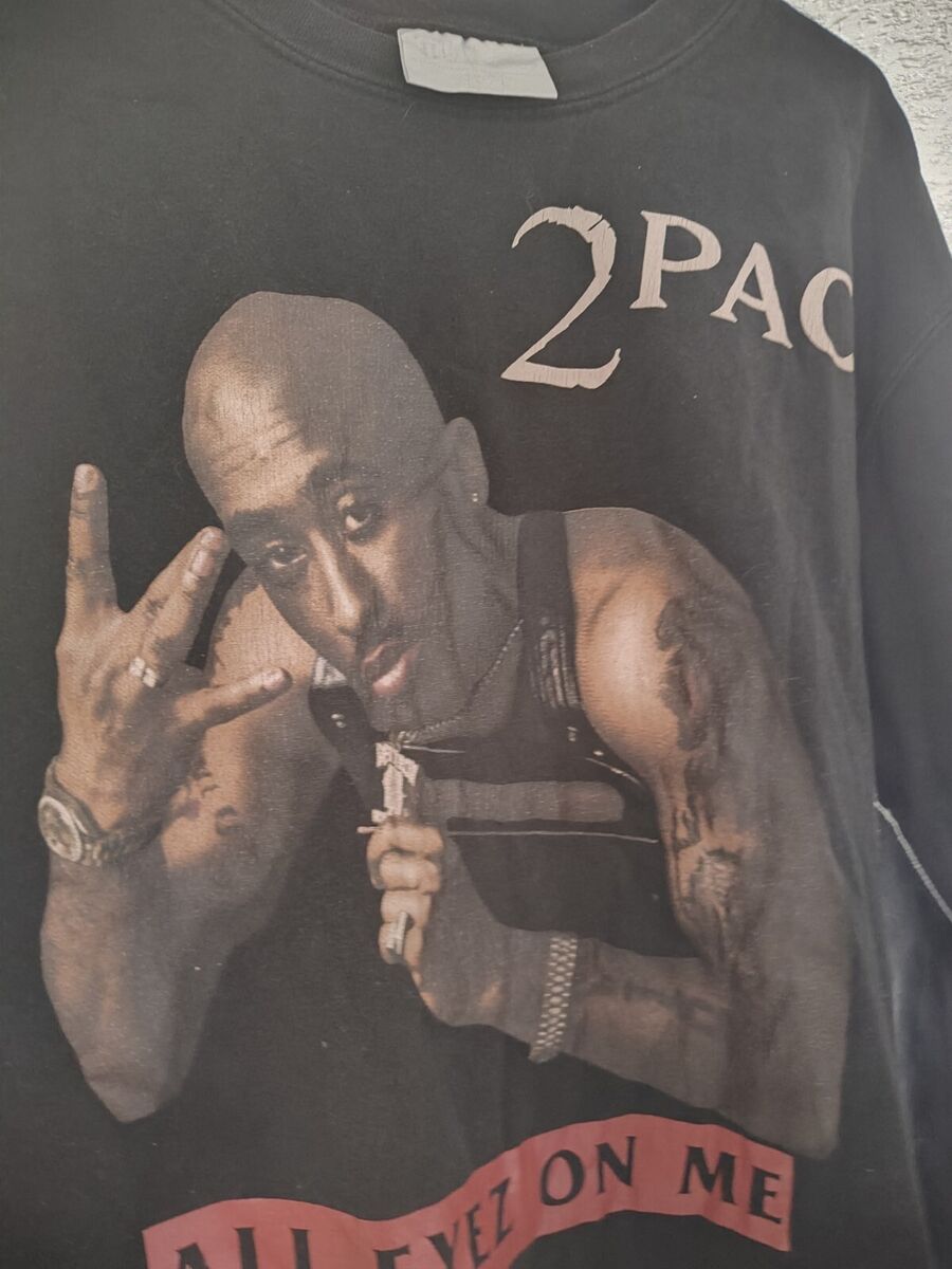 Vintage 2Pac All Eyez On Me Crewneck Sweatshirt Size Large Vintage 2Pac All Eyez On Me Crewneck Sweatshirt Size Large