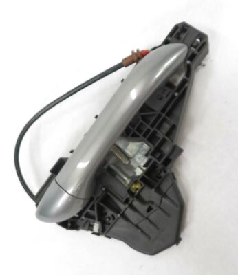 2011 MERCEDES ML350 (W164) RIGHT FRONT EXTERIOR DOOR HANDLE (PALLADIUM SILVER)