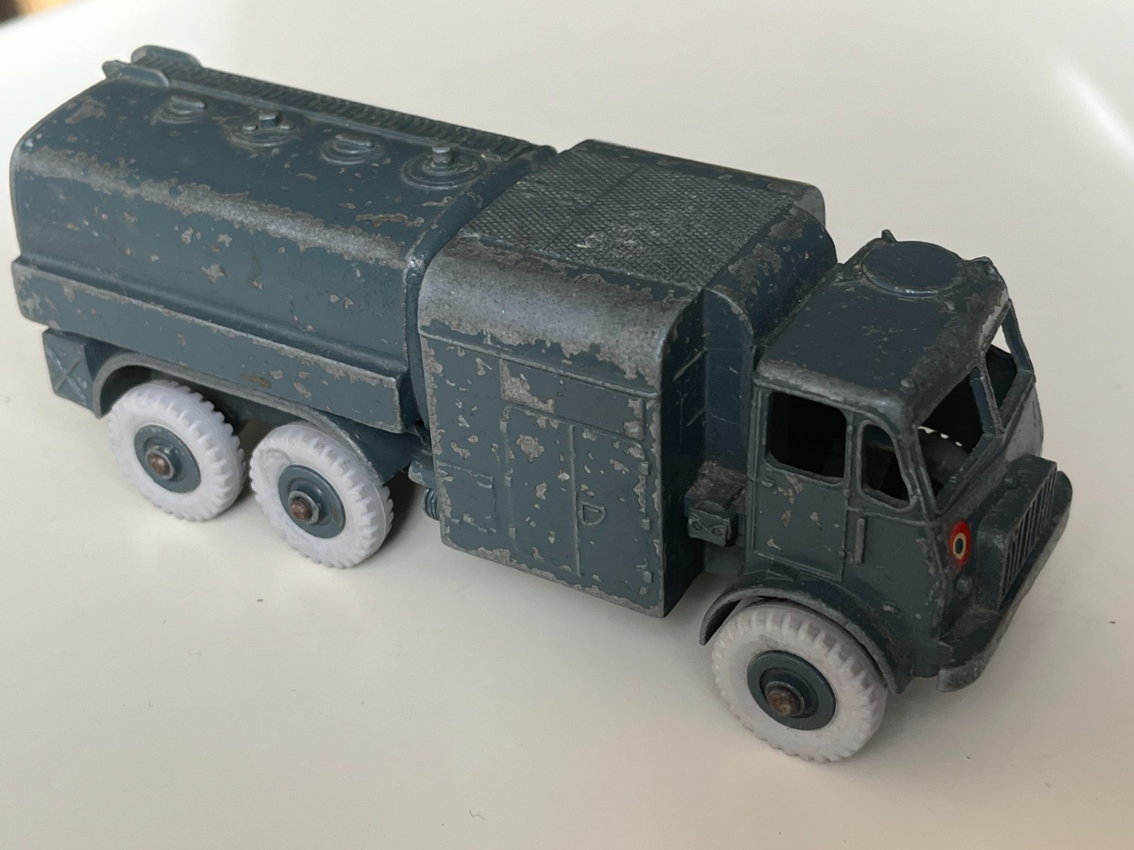 Dinky 642, RAF Pressure Refueller - Free Price Guide & Review