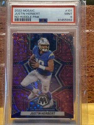 2022 Mosaic Justin Herbert No Huddle Pink 10/20. PSA 9 