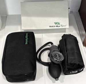Welch Allyn  5098-02 Hand Aneroid Sphygmomanometer W/ LG  Adult Cuff & Case