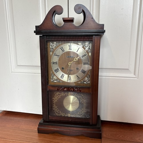 Vtg. Wang Ja Mantle Clock Wooden Pendulum W/ Key Japan For Parts - Afbeelding 3 van 16