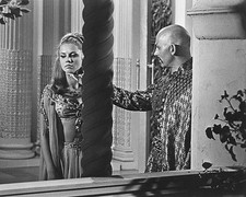 Belinda Lee 8x10 Publicity Photo in Belly Dancing Outfit