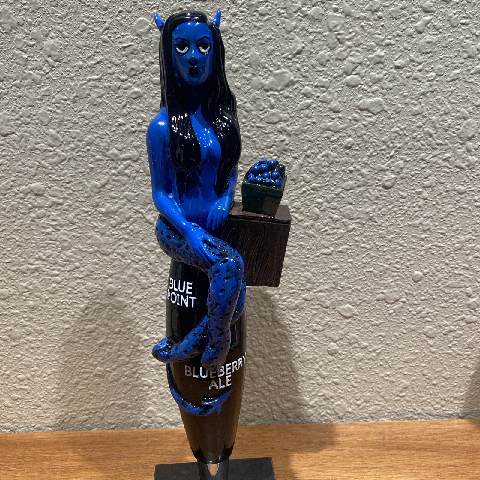 BLUE POINT BLUEBERRY ALE DEVIL Beer Tap handle Custom tapper New In Box