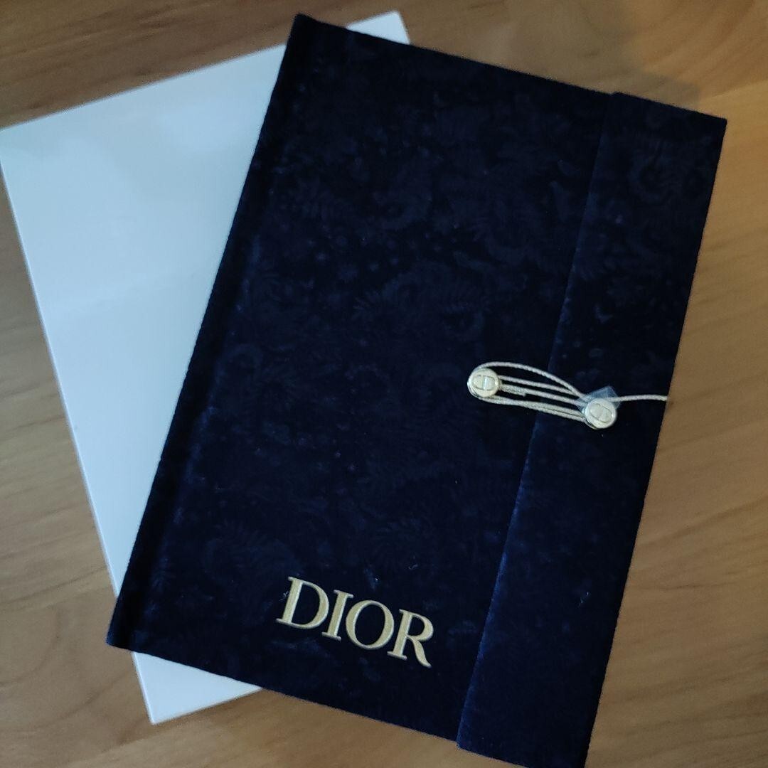 ［未使用］Dior ノート 3冊セット ボックス付 ノベルティ 未使用］Dior ノート 3冊セット ボックス付 ノベルティ - メルカリ