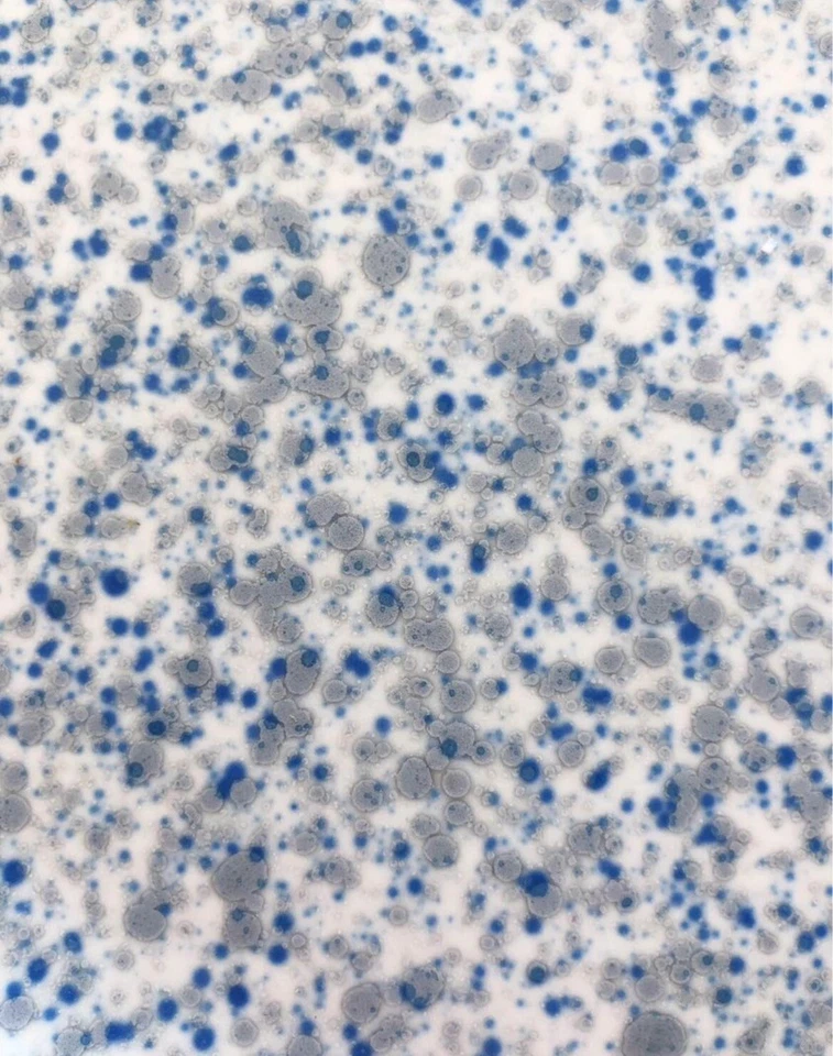 Plato de gres azul y gris moteado incorporado para artículos para el hogar Signature Foto 4 de 4