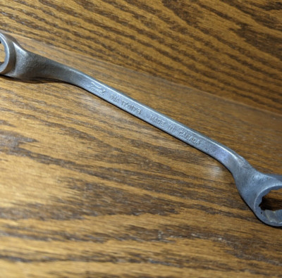 FORD - Cranked Ring Spanner 01A 17017B - 9'' - Vintage Classic Hand Tool Canada