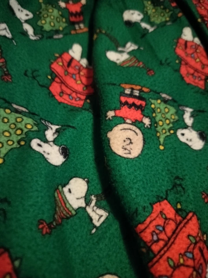 Conjunto de pijama para dormir con botones Peanuts Christmas Snoopy Charlie Brown para niños Foto 3 de 4