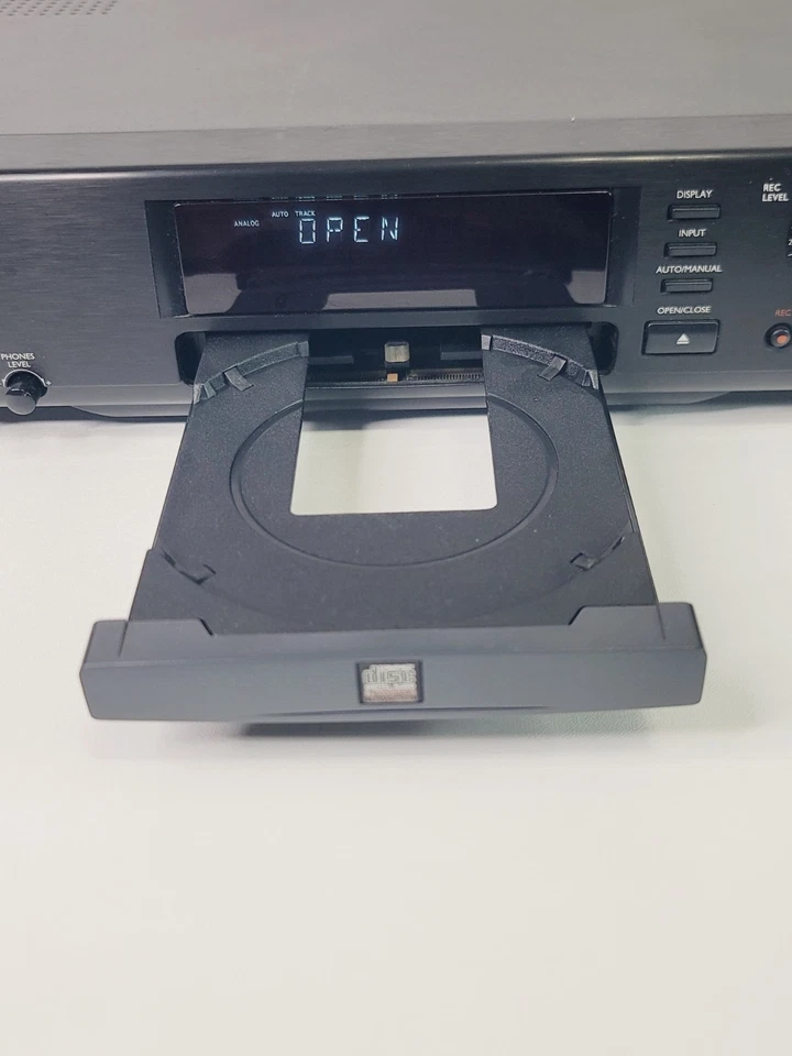 Grabadora de disco compacto de audio PHILLIPS CDR880 CD/CDR de colección 1998 hecha en Bélgica Foto 4 de 4