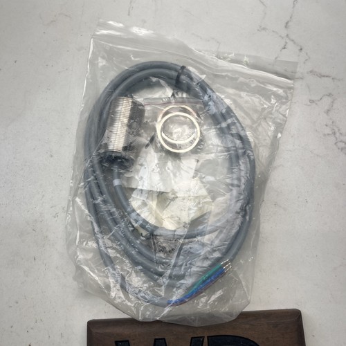 Pepperl + Fuchs NBB15-30GM50-WS 801650 Inductive Proximity Switch 20-253VAC - Picture 3 of 3