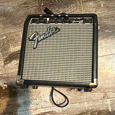 Fender Frontman 10G 10W Solid State Combo Amp 1-Ch 1-Spkr 8 Ohm