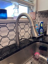 Delta Kitchen Faucet with Pull Down Sprayer with ShieldSpray