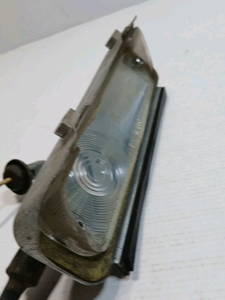 克莱斯勒 1963 透明停车镜头总成纽约客 Newport 右握(乘客侧) — 第 3/4 张图片