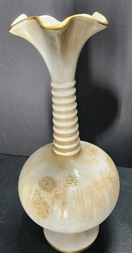 HAEGER ETRUSCAN IVORY WITH 22K BURNISHED GOLD TRIM 12" TALL MOLD#4043