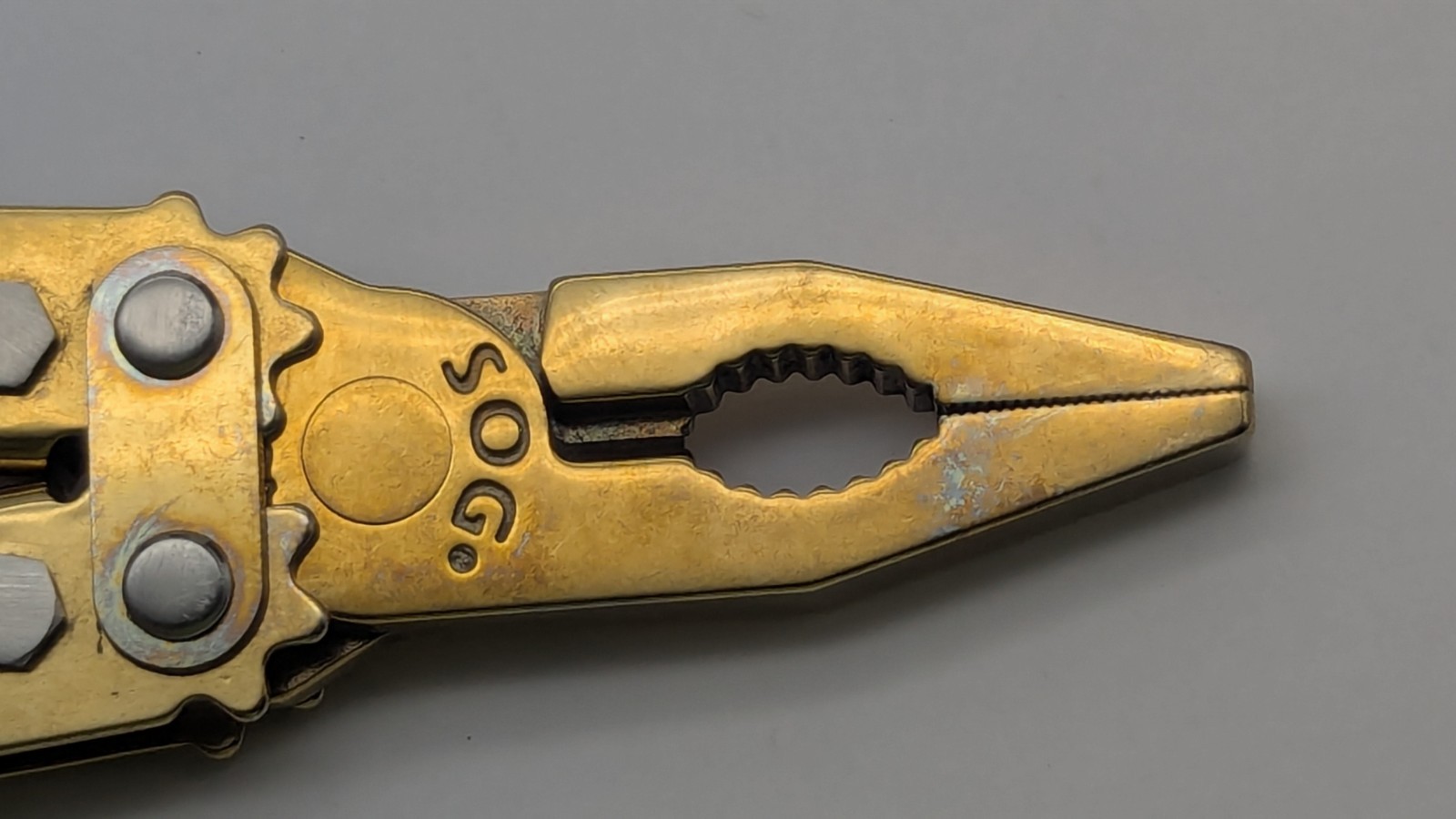  SOG T52 Power Plier Mulitool Gold Tone PRE OWNED READ TiNi COAT USA HARD 2 FIND