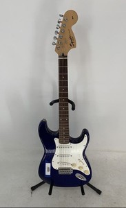 Squier ストラトキャスター ダークブルー　最終値下げ Fender Squier Stratocaster Blue | eBay