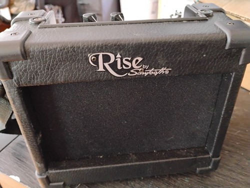 RISE SAWTOOTH 9V PORTABLE AMPLIFIER
