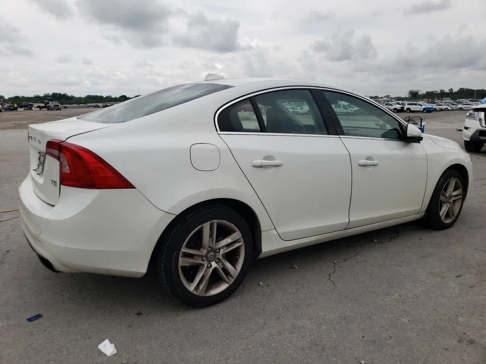 (LOCAL PICKUP ONLY) Fuel Tank VIN A0 4th And 5th Digit Fits 14-18 VOLVO S60 2546 - Image 3 of 4