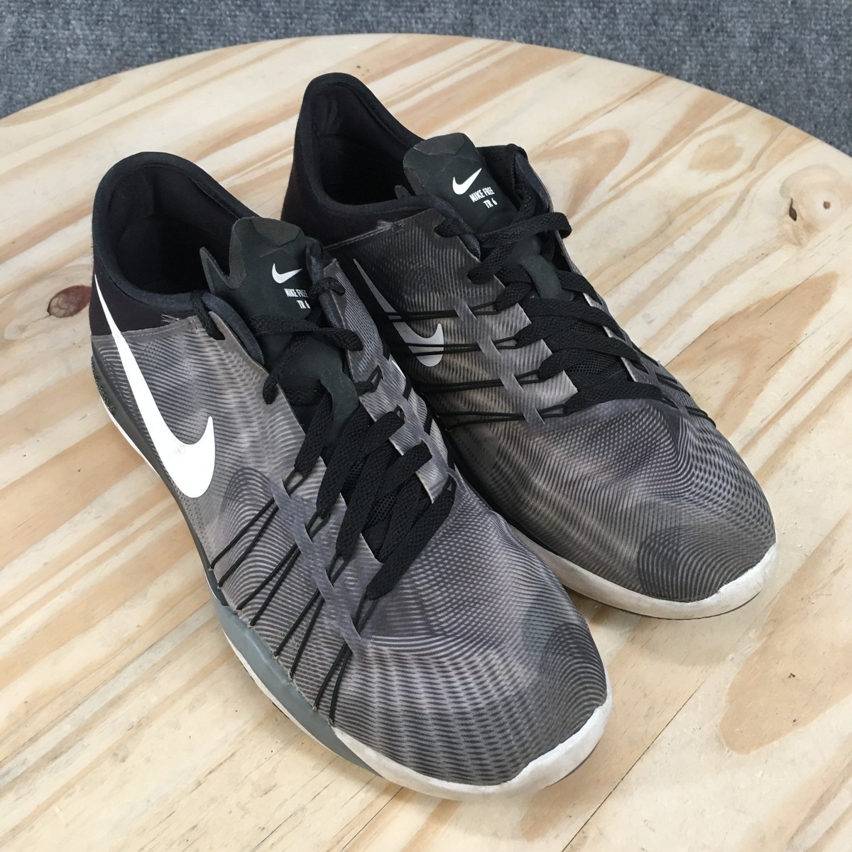 Nike Shoes Womens 8 Free TR6 Athletic Low Sneakers 833424-001 Gray