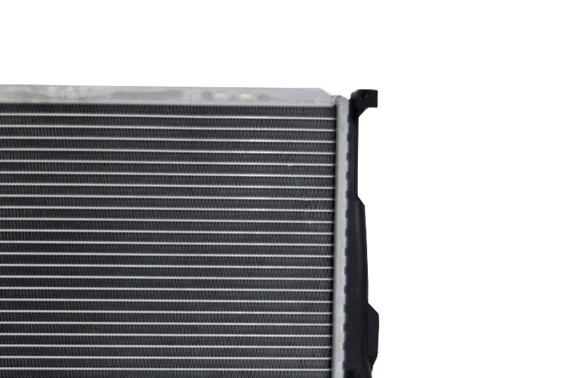 全新散热器 适用于 2007 - 2010 宝马 X3 3.0L — 第 4/4 张图片