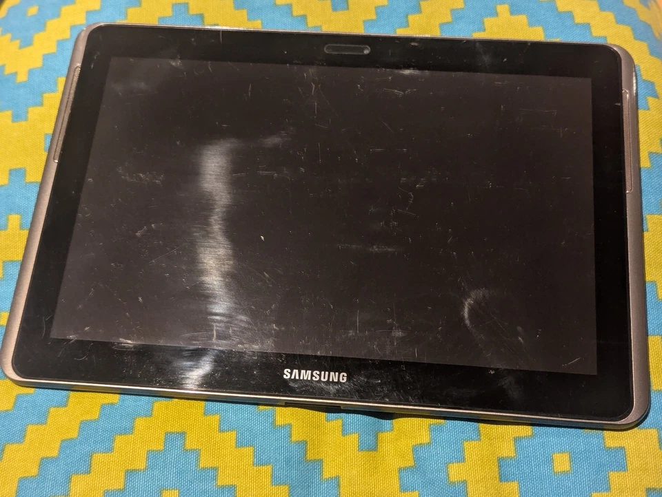 Samsung Galaxy Tab 2 10.1 Android Tablet, GT-P5100, 16GB, Wi-Fi + 3G, Titanium - Image 3 of 4